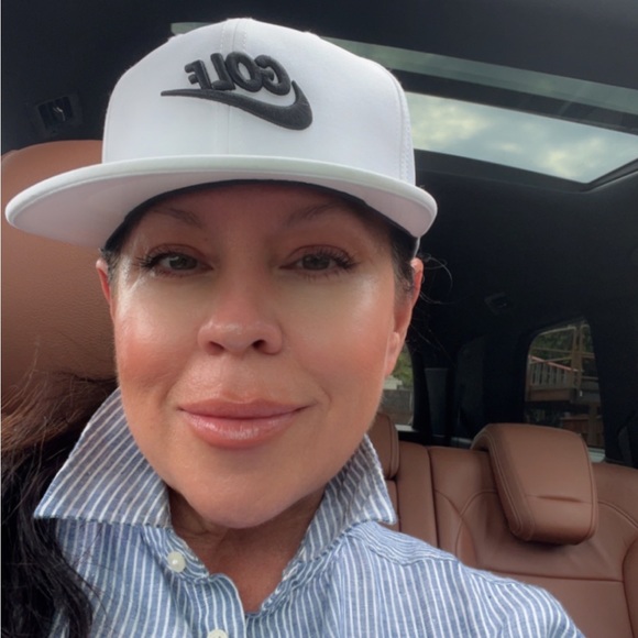 Meet your Posher, Laura - Picture 1 of 1